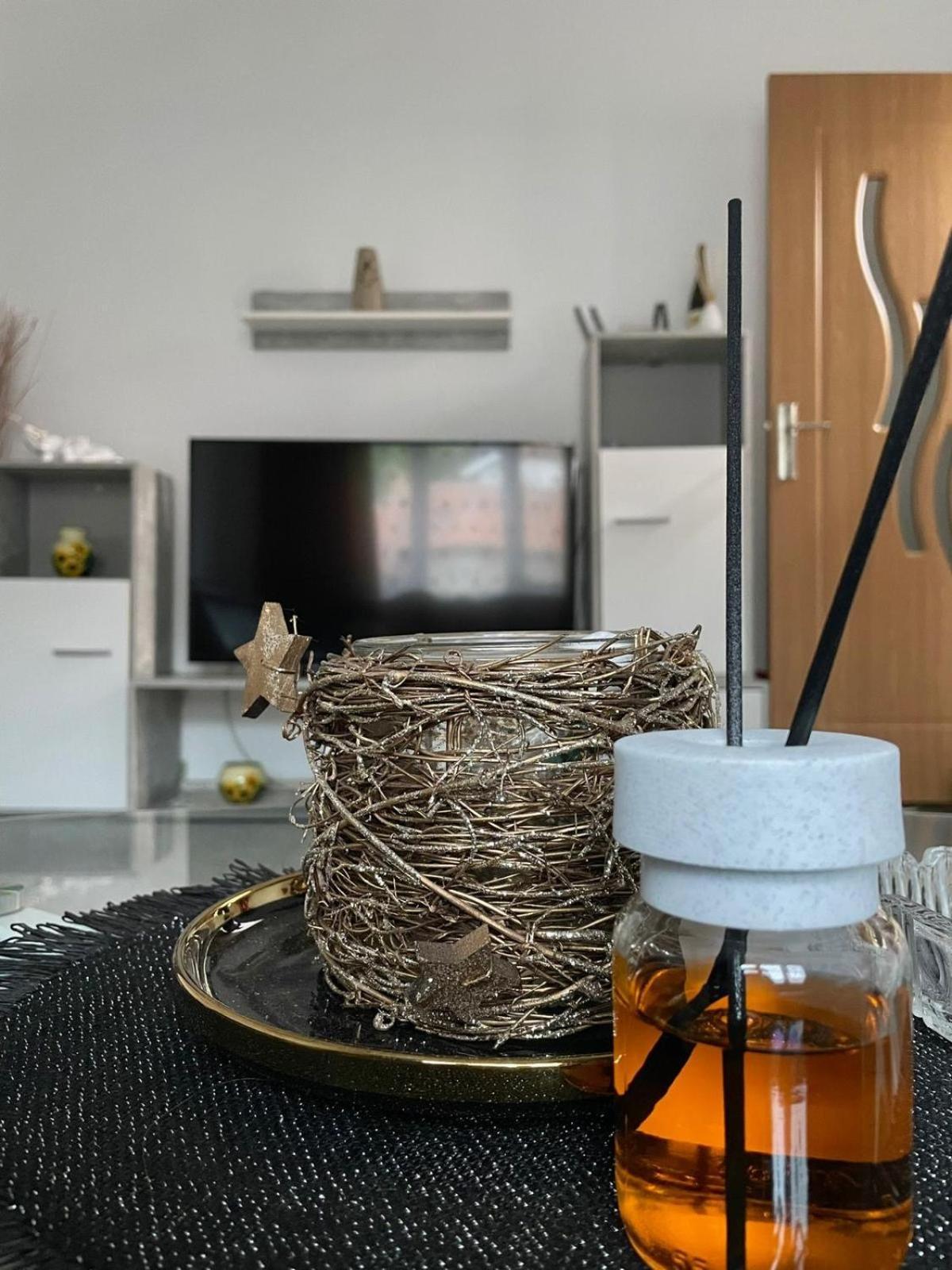 Apartament Inu Orşova Esterno foto